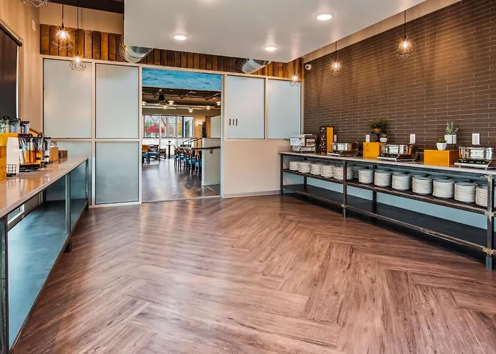 Best Western Premier Des Moines-Ankeny Hotel