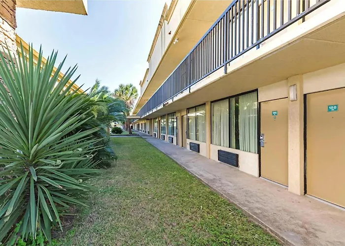 Eco Inn Suites By Hotel O Baytown