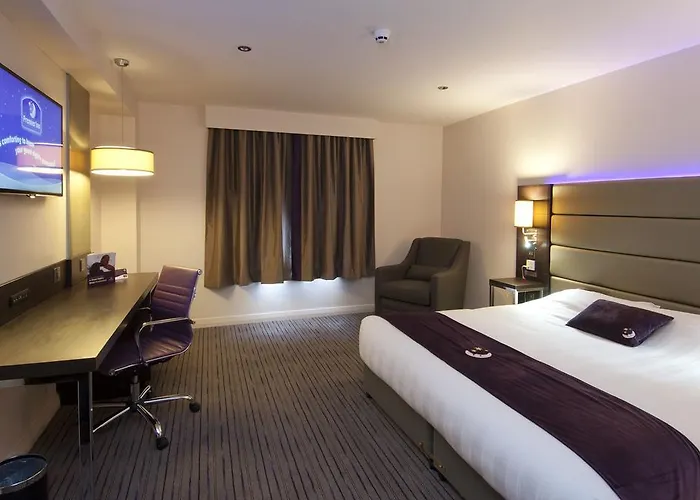 Premier Inn Oldham Central