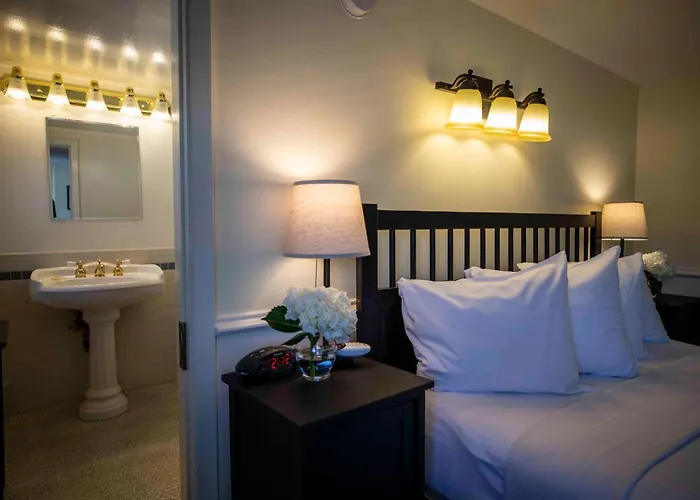 Delta King Hotel
