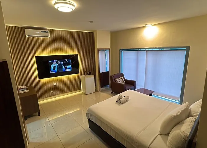 Murex Plaza Hotel & Suites