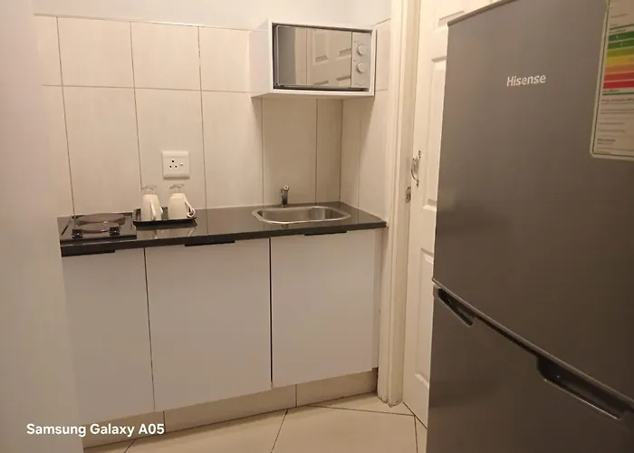 Bayside Self Catering And Hotel 14 Monty Naicker Pinestreet Durban