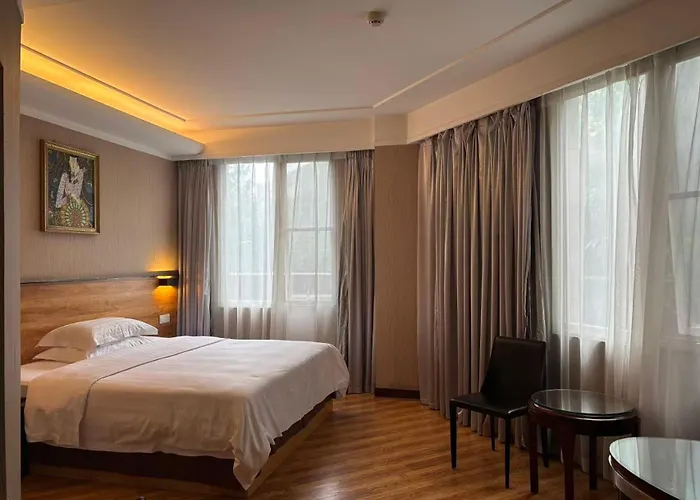 Sofis Svyain Hotel -Weidenghotel Chunxiroad