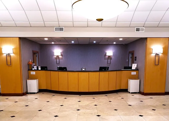 Radisson Suite Hotel Oceanfront