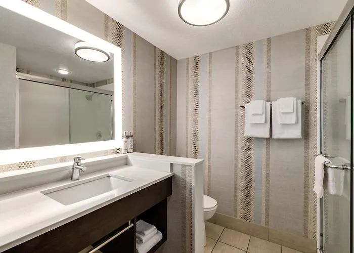 Holiday Inn Express Hotel & Suites Eugene Downtown - University By Ihg