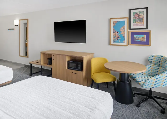 Carol Stream Cheap Hotels