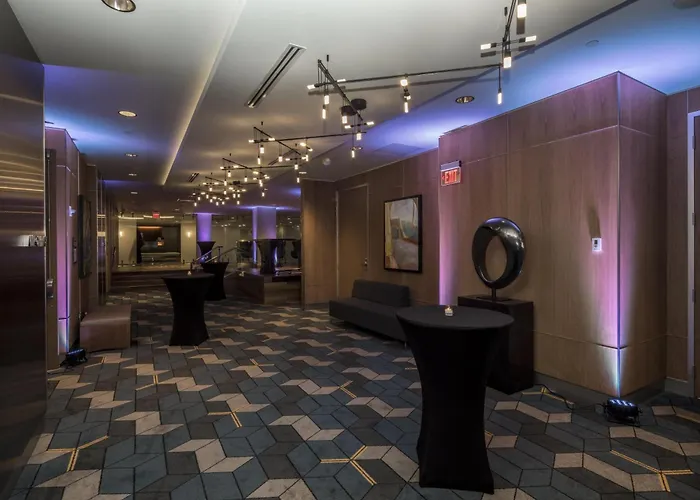 Doubletree By Hilton Hotel & Suites Pittsburgh Downtown