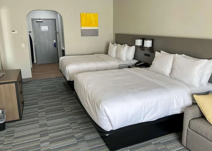 Comfort Inn & Suites