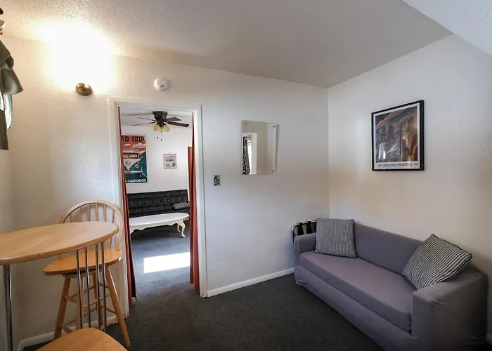 Jonquil Motel