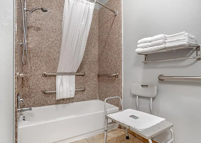 Crawfordville Cheap Hotels
