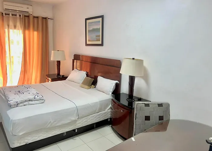 Amsy Hotel