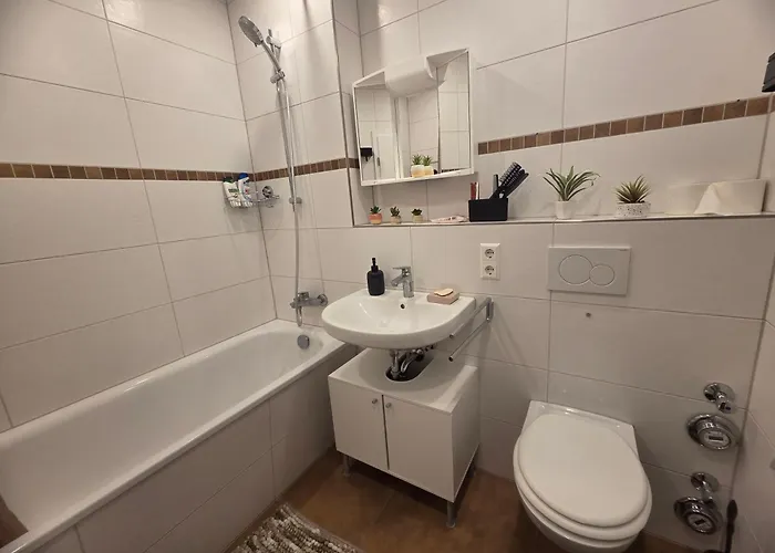 Comfortable Private Room On Elbe River