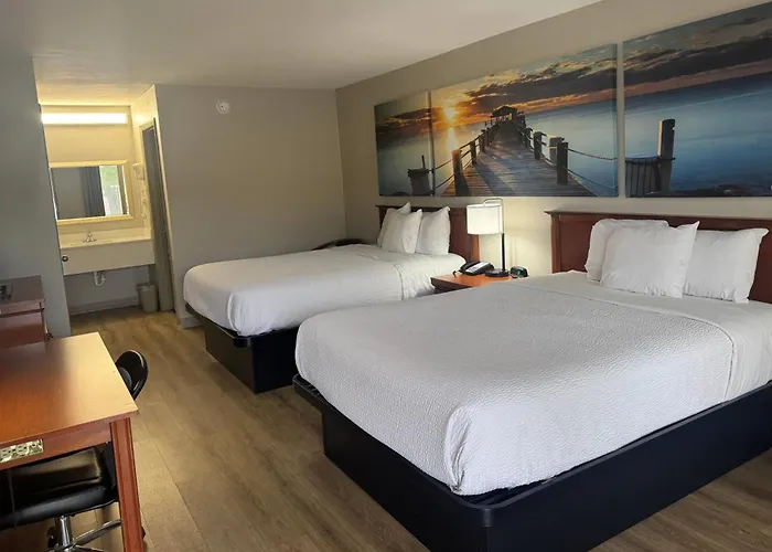 Days Inn By Wyndham Lake City I-10