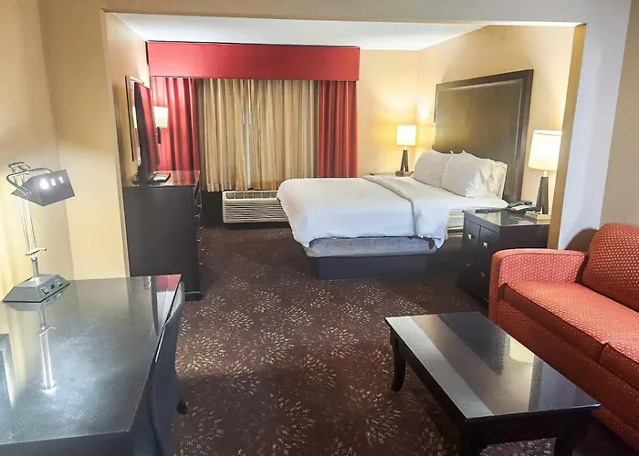 Country Inn & Suites By Radisson, Tyler University Area