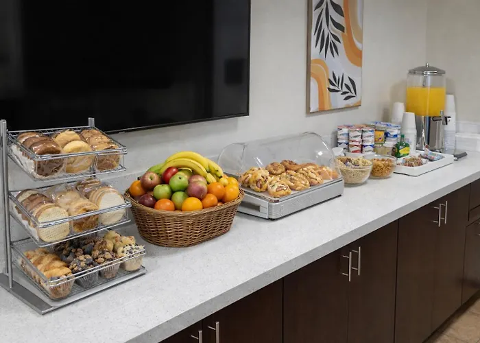 The Alcala Hotel Mission Valley Free Breakfast