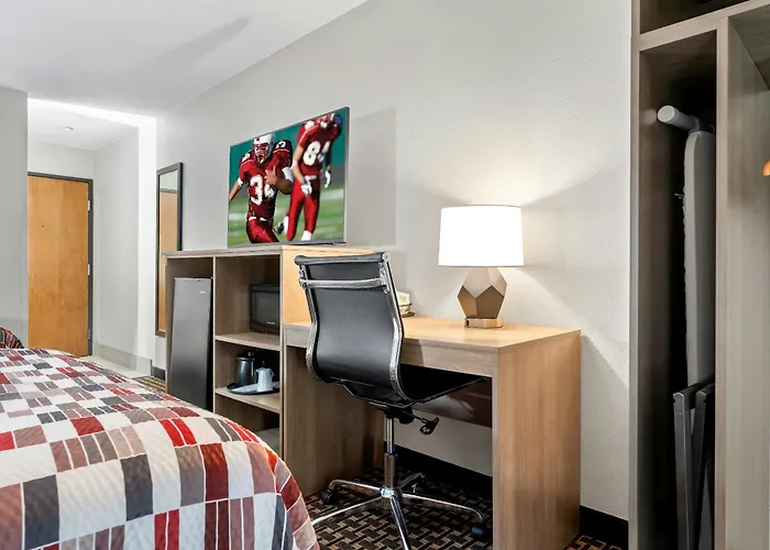 Red Roof Inn & Suites Tomah