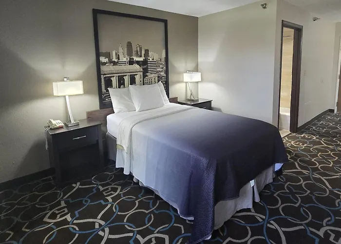 Super 8 By Wyndham Kansas City