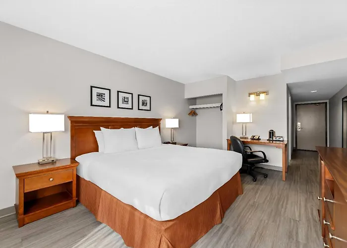 Travelodge Suites By Wyndham Regina - Eastgate Bay
