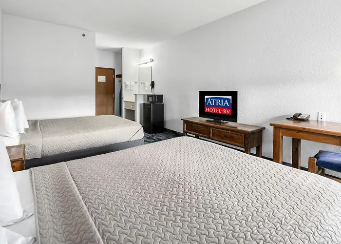 Atria Hotel And Rv Mcgregor