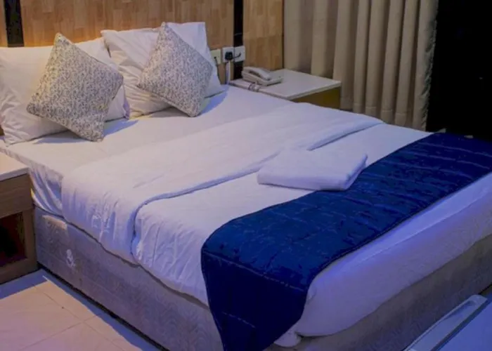Sharjah Plaza Hotel