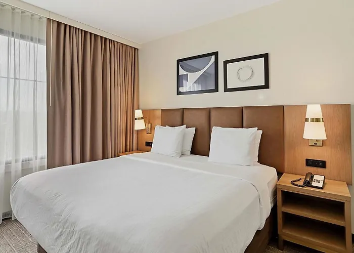 Best Western Plus Hannaford Inn & Suites