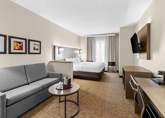 Comfort Suites Edinboro