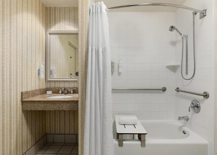 Hilton Garden Inn Milwaukee Northwest Conference Center