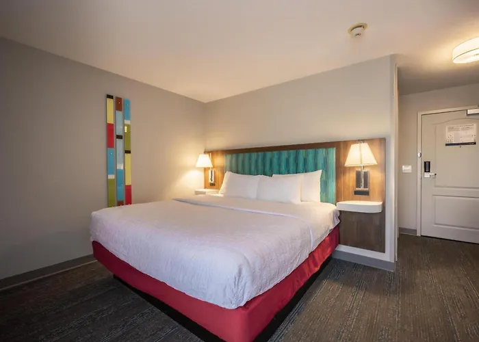 Elkhorn Cheap Hotels