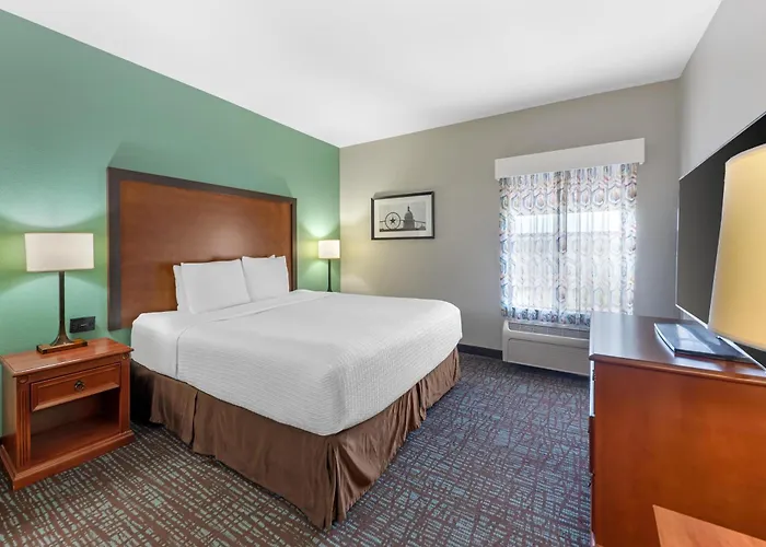 Best Western Plus Georgetown Inn & Suites