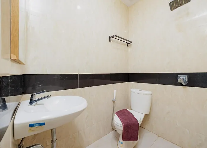 Reddoorz Plus @ La Asiana Guest House