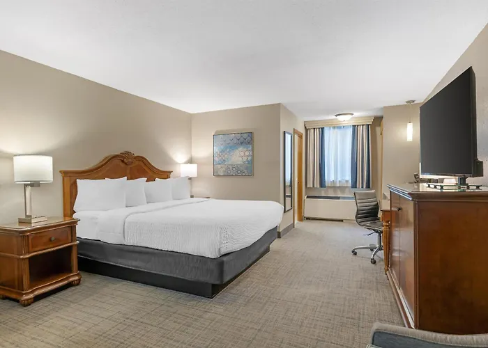 Best Western Plus Dubuque Hotel And Conference Center