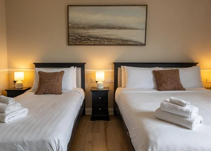 Tigh Mary Donals Bar & Rooms At Whitegates