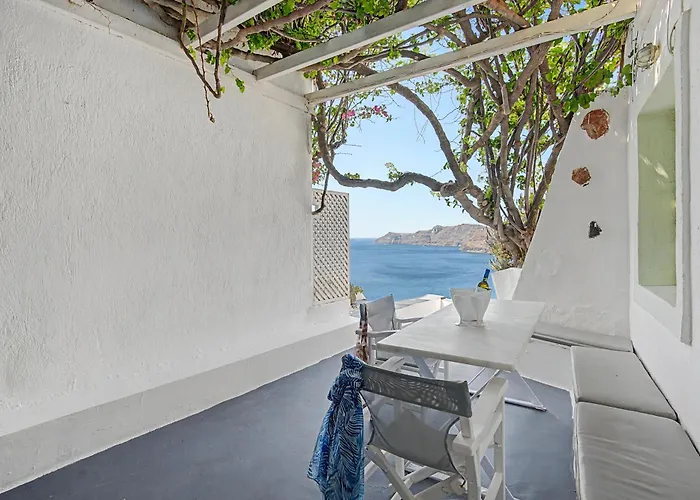 Oia Vista Houses