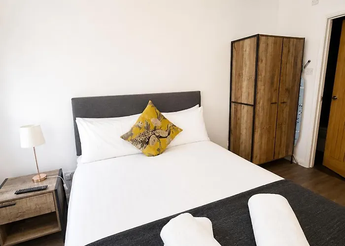 Modern Cambridge Rooms With Free Parking 5 Minutes To City Centre & University By Luxiety Stays