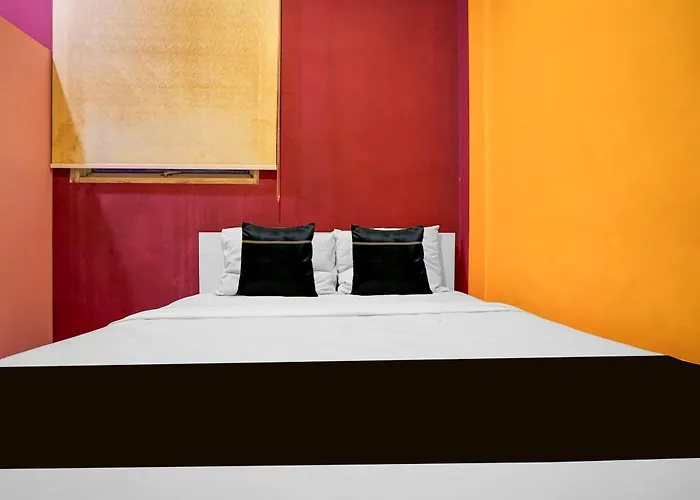 Hotel O Near Terminal Batoh Formerly Hotel Al Fatih