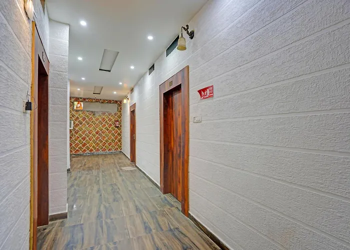 Super Hotel O Sarnath Stupa Varanasi Formerly Bollywood Guest House