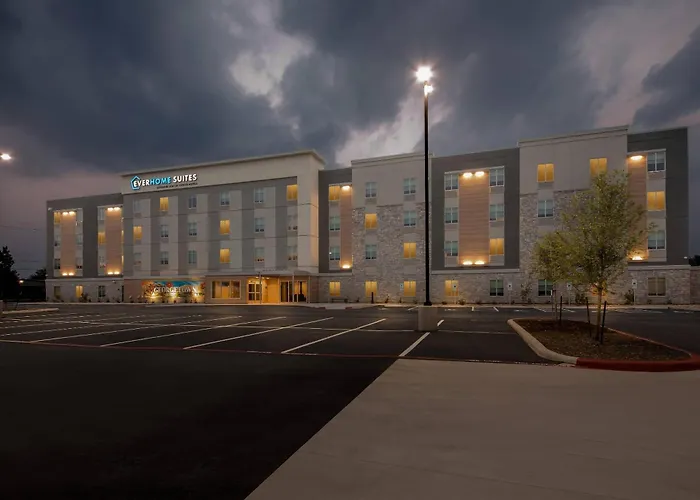 Everhome Suites Georgetown - Austin