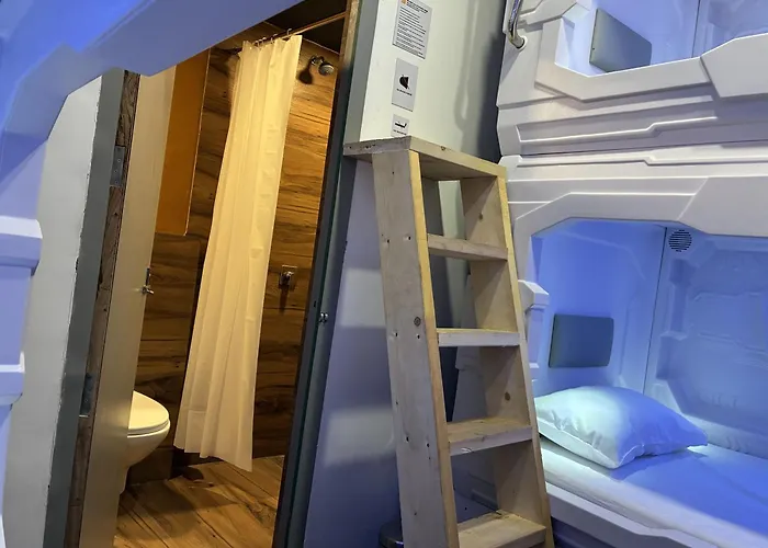 Naptapgo - Japanese Inspired Pod Hotel Katra