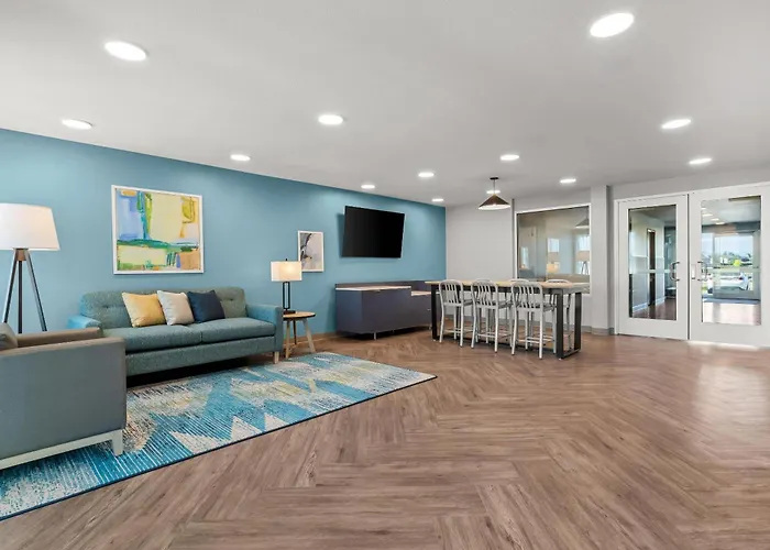 Woodspring Suites Manteca - Stockton South