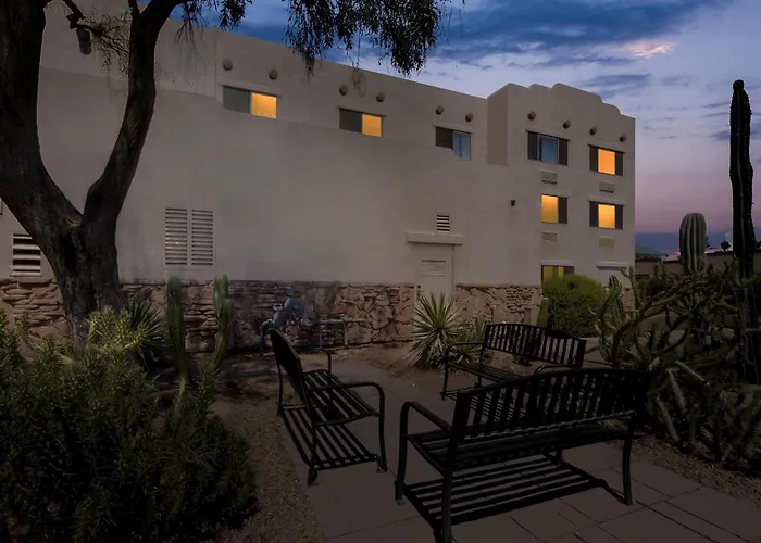 Red Lion Inn & Suites Goodyear Newly Renovated