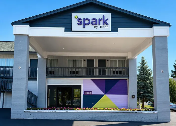 Spark By Hilton Lake George Outlets