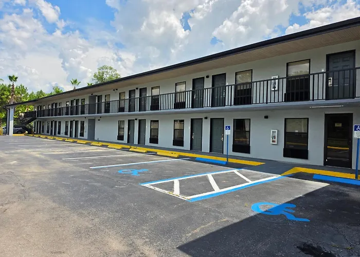 Clarion Pointe Alachua - Gainesville Area