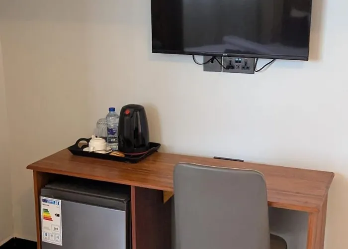 Kamur Executive Inn