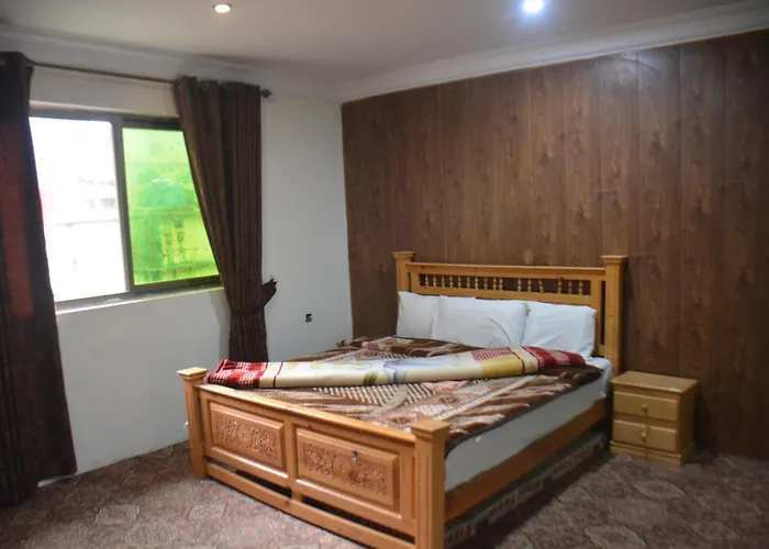 Pine Hills, Naran