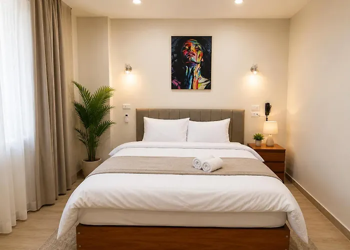 New Hyde Park House Hotel