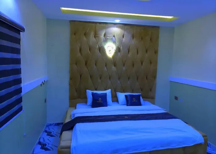 Emmydon Hotel And Suites