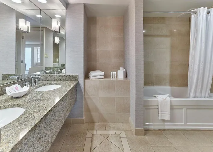 Henlopen Oceanfront Hotel