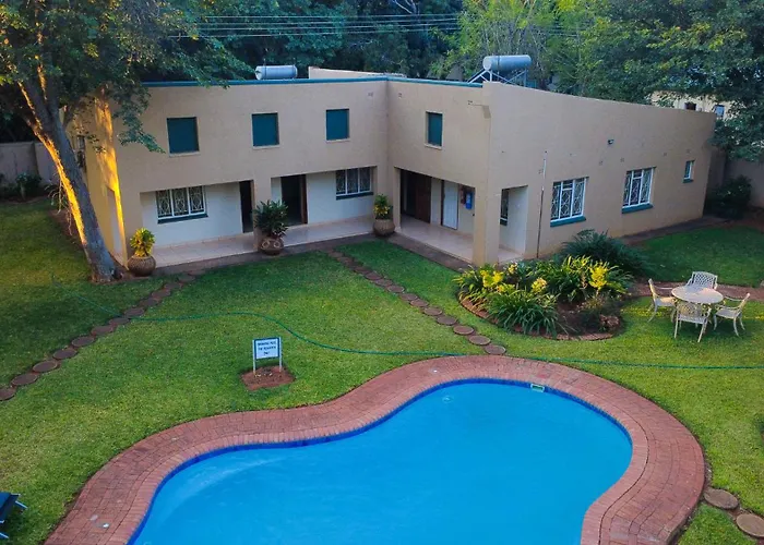 Guest Paradise Lodge