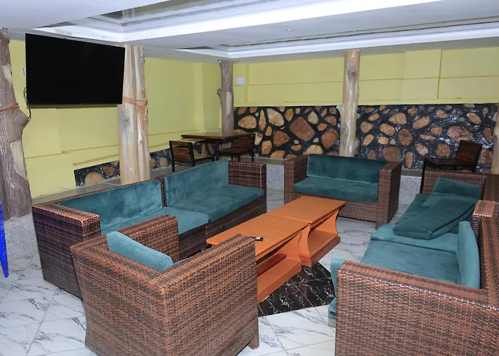 Bavah Airport Hotel