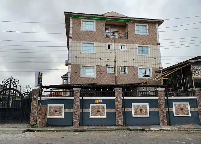 Diamond Groove Hotel & Suites